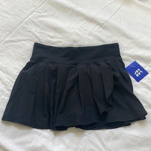 Black pleated tennis skirt